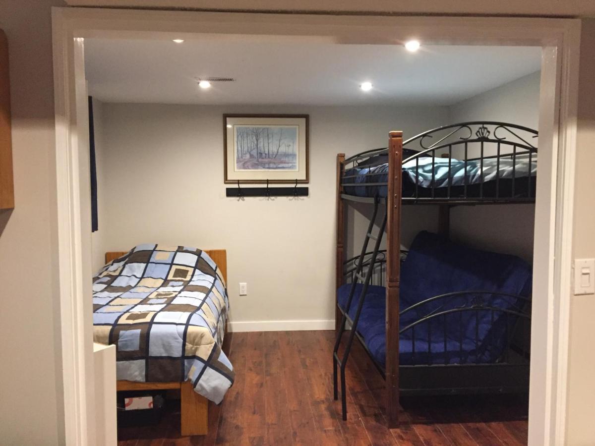 The Calgary Hub Hostel Style Home Экстерьер фото